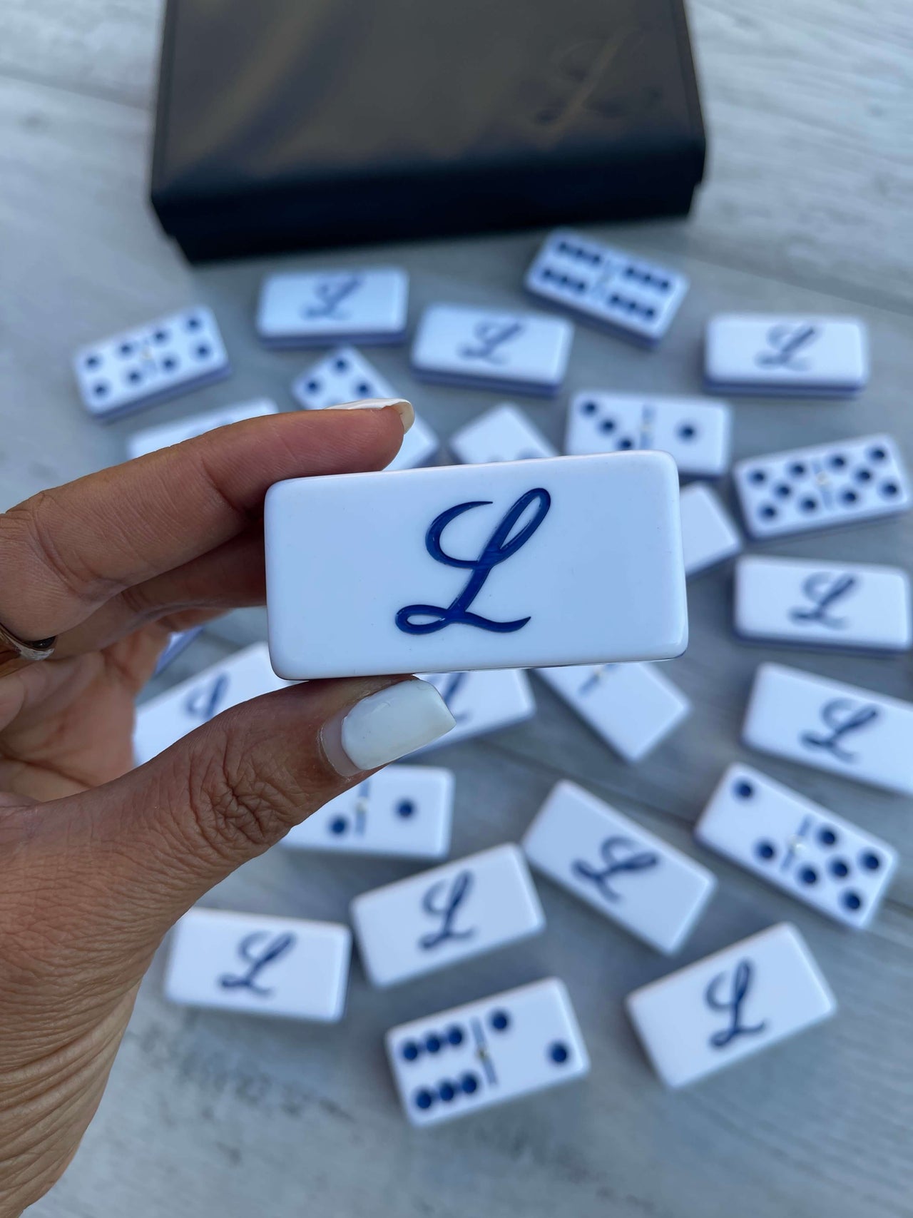 Tigres del Licey Jumbo Professional Acrylic Domino Set With Metal Spinner (UPDATED)