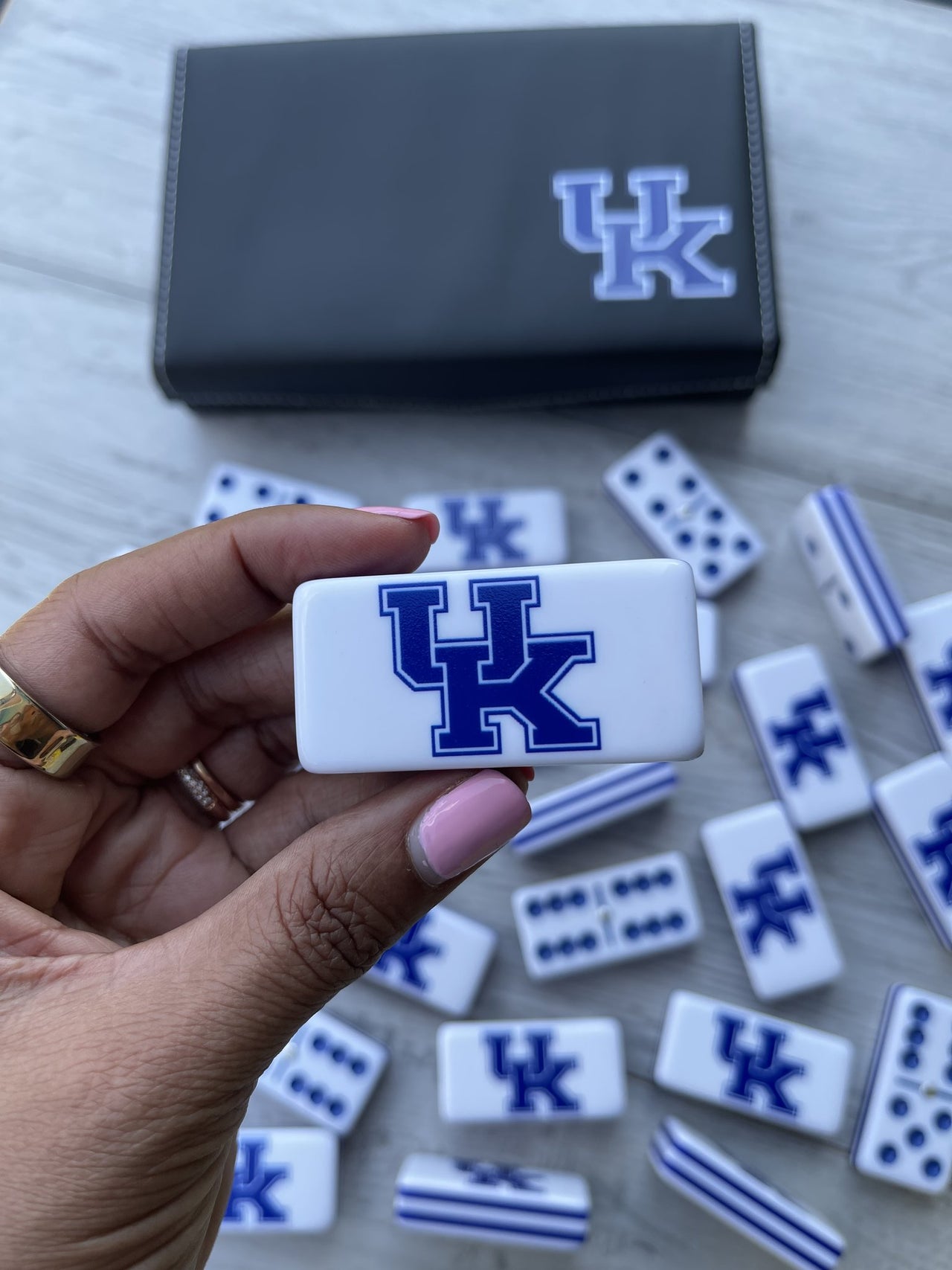 Kentucky Wildcats Dominoes Set American College Football Custom Acrylic Dominoes Size Jumbo with Spinner