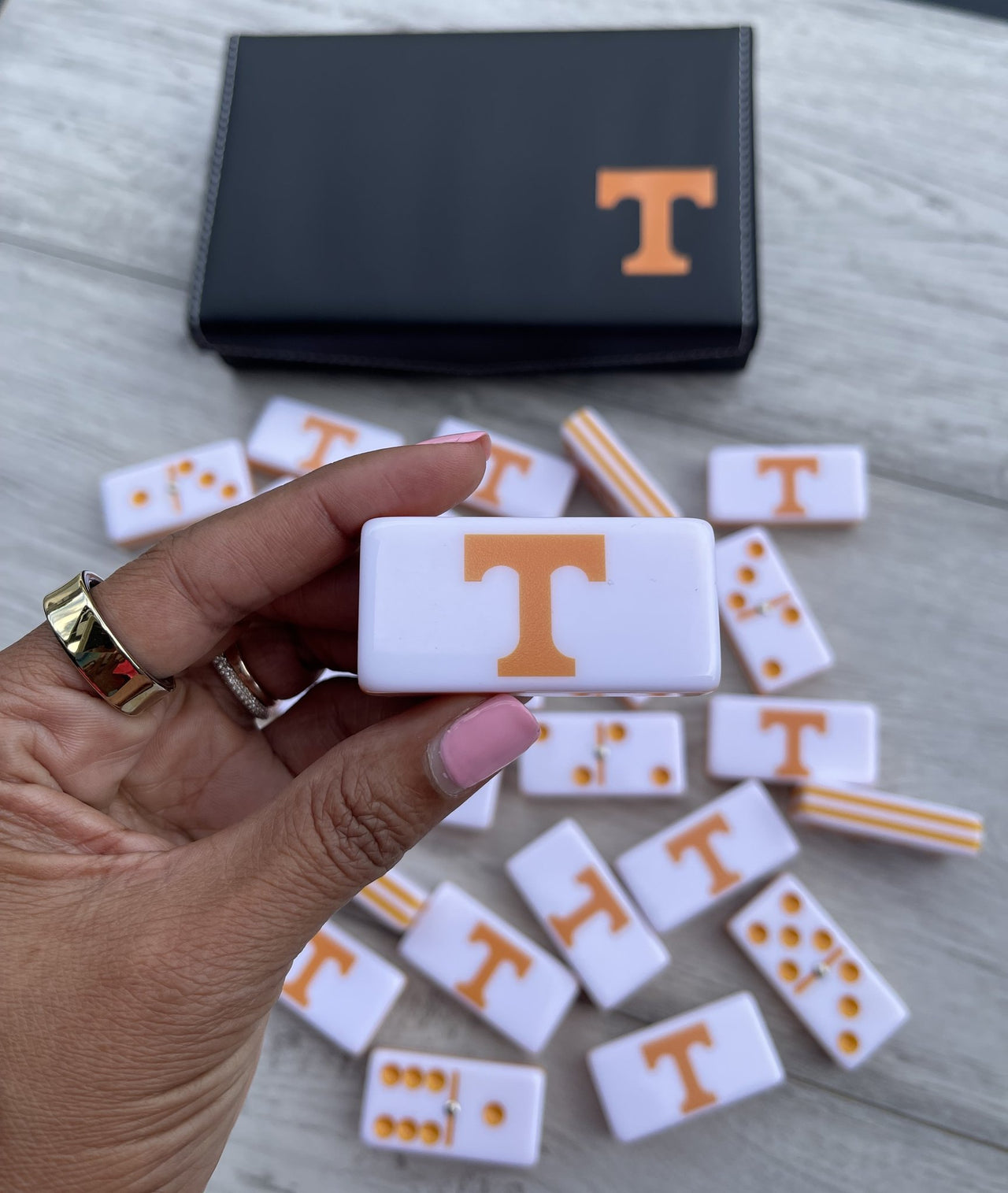 Tennessee Volunteers Dominoes Set American College Football Custom Acrylic Dominoes Size Jumbo with Spinner