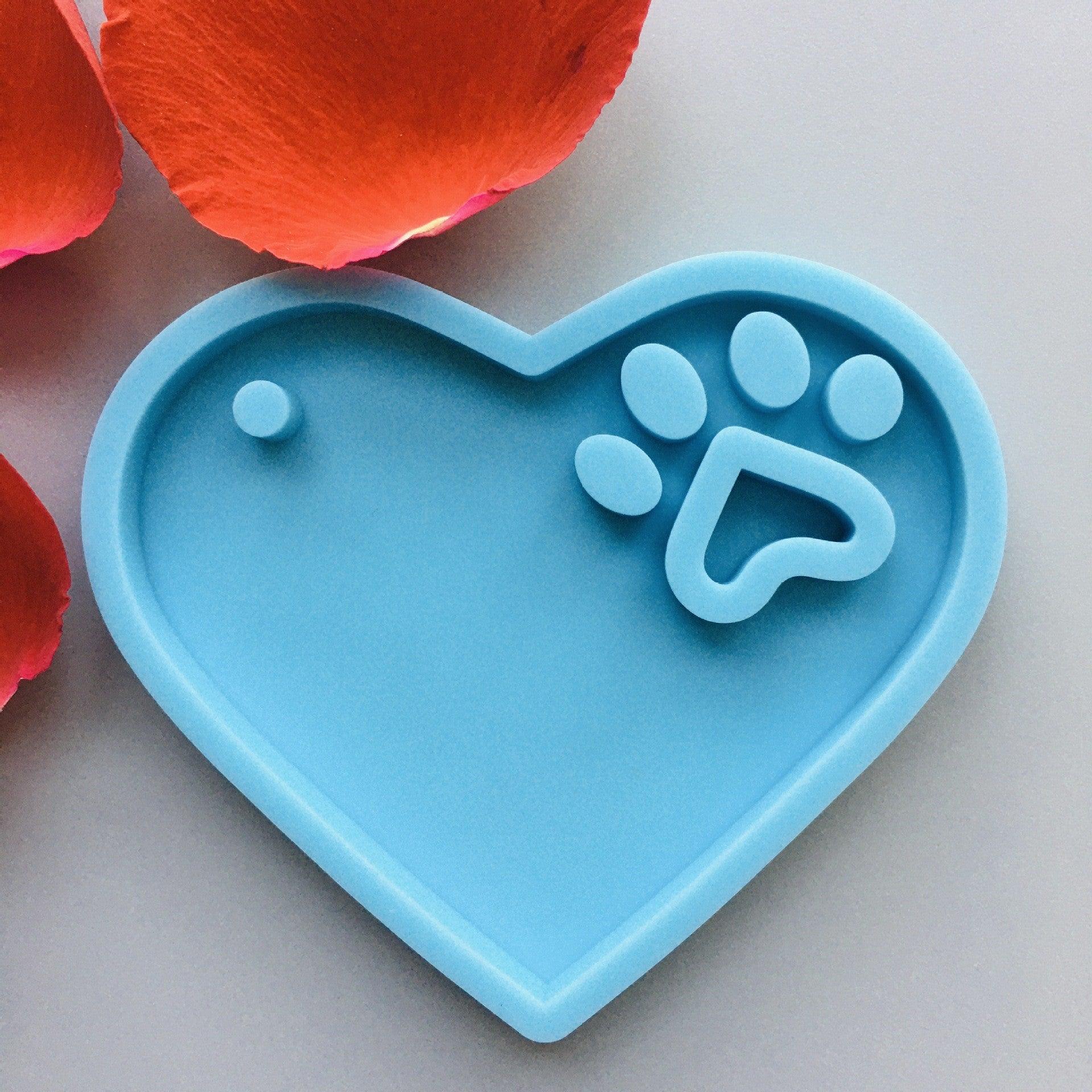 2x Heart with Paw Silicone Molds / Dog Paw Keychain Mold / Wolf Animals Paw CLEARENCE - Art By Suleny Craft Store LLC